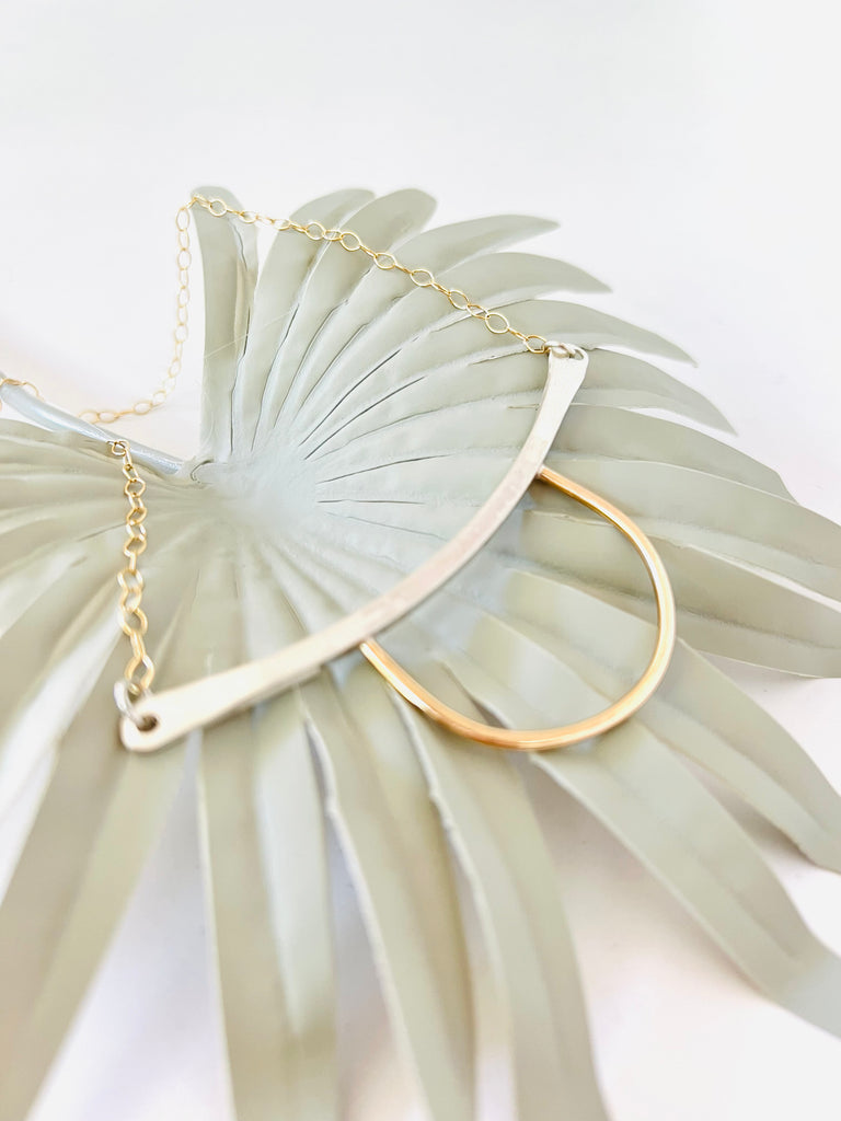 Chloe Wide Arc Necklace